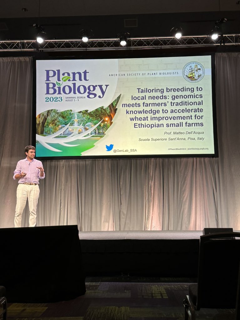 .<a href="/ASPB/">ASPB</a> Presidential Plenary: Tailoring Breeding to Local Needs: Genomics Meets Farmers’ Traditional Knowledge to Accelerate Wheat Improvement for Ethiopian Small Farms by Dr. Matteo Dell'acqua (@GenLab_SSA) happening now!
#PlantBio2023 <a href="/SantAnnaPisa/">SantAnnaPisa</a>