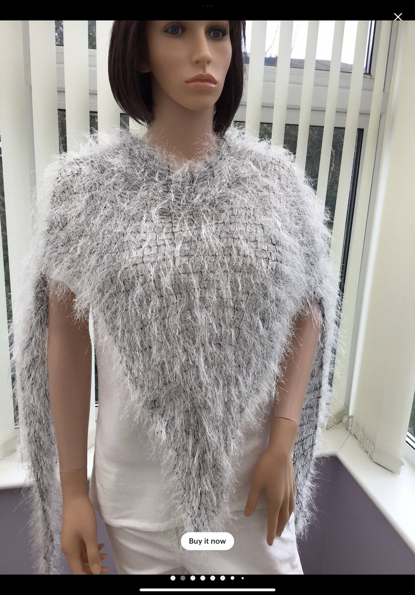 Kelebekstyles1's tweet image. This wrap is simply stunning, with its long eyelash yarn in silver &amp;amp; black. A very glamorous, soft stylish accessory, with real panache etsy.com/uk/listing/904… #silverwrap #glamorous #stylish #softtowear #somethingspecial #handmadeintheuk #shopindie #smallbusiness #ladieswrap