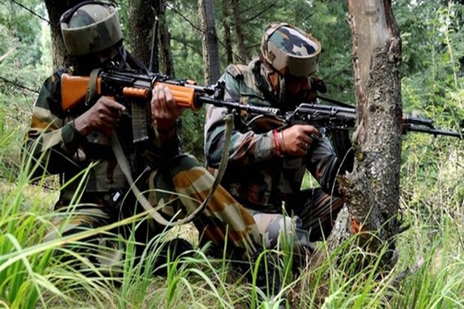 ShimonaSharma3's tweet photo. #Rajouri on going gunfight between Terrorists and #IndianArmy. One terrorist is neutralized by army. Visual from the Gunfight site. More details awaited. 
#ParaSpecialForces #RREffectiveForce #JammuAndKashmir #Indian #Army #RREffectiveForce #Rajouri #TerrorAttack #Poonch https://t.co/jCKPY1ji4k