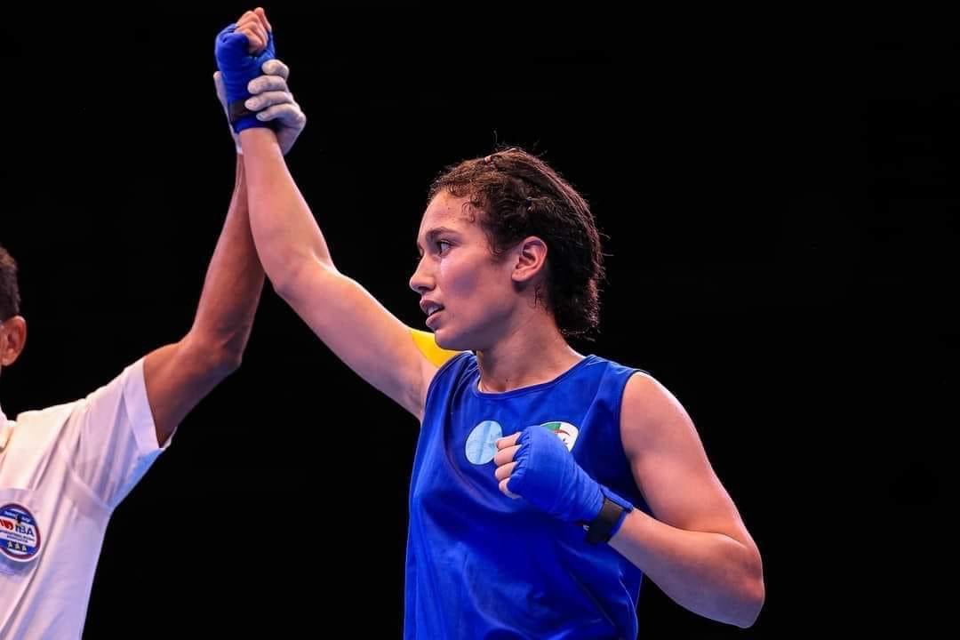 Tamazgha_'s tweet photo. ⭕️ Boxe: Ait Bekka Jugurtha et Hedjilla Khellif champions d'Afrique 

Deux boxeurs de la wilaya de Bejaia sont champions d'Afrique aujourd'hui avec la sélection nationale au Cameroun. 
#Ait_Bekka_Jugurtha de la JSTimezrit a confirmé son statut, une nouvelle fois, en s'imposant en finale de sa catégorie de 63,5 kgs, par 5/0 face à son adversaire des Îles Maurice Colline Luis Bicharno. 
Pour sa part #Hedjilla_Khellif , de la JS Sidi Ayad, drivé par Kenzi Abdelghani, a dominé la congolaise M'Bapya Merival par 5/0 dans la catégorie des 60 kgs. 
Nos félicitations aux deux champions, à l'entraîneur #Kenzi_Abdelghani.  Bonne chance pour la suite des défis notamment les jeux olympiques de Paris 2024.