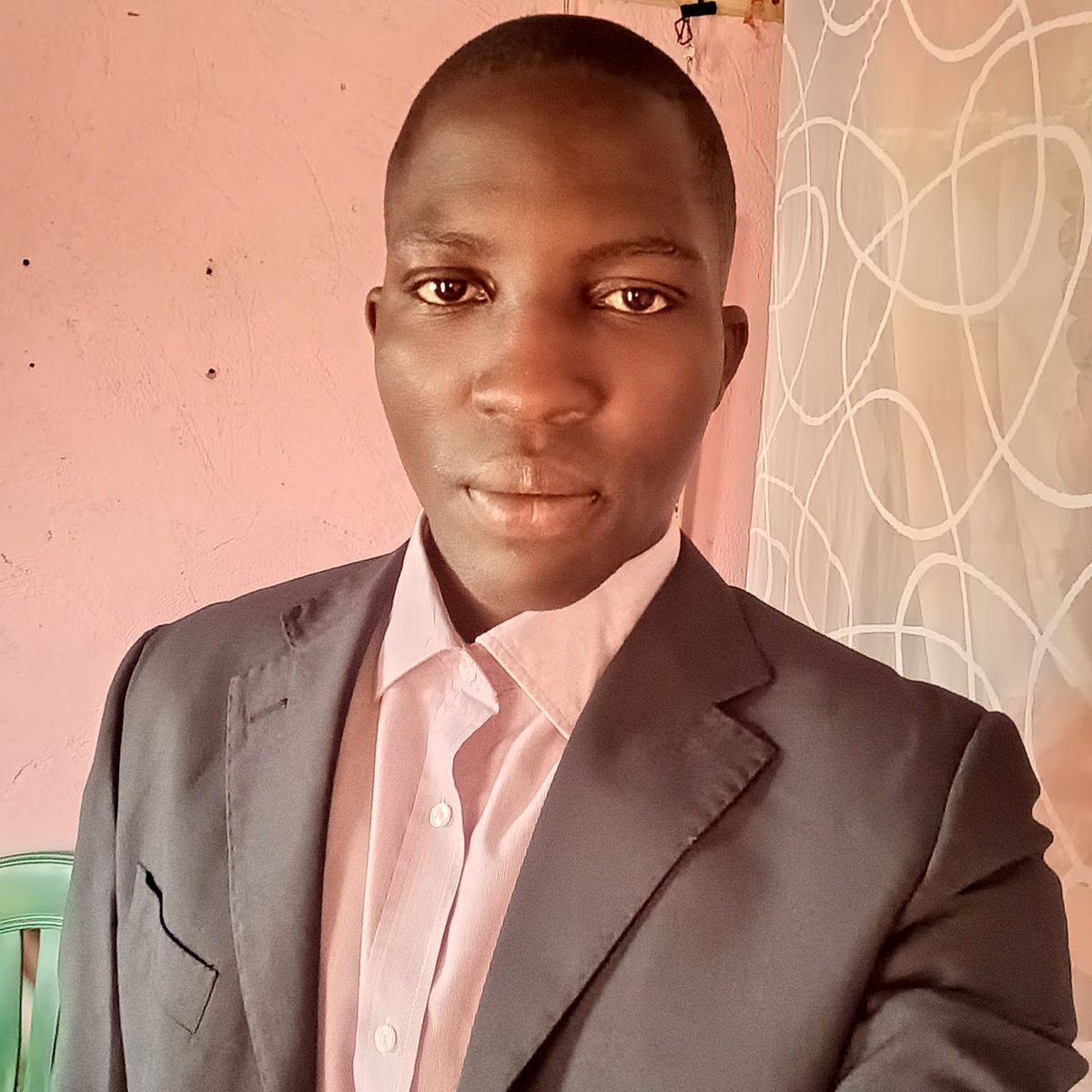 PeterQ18233231's tweet photo. #NewProfilePic https://t.co/fLvgY8iSp3