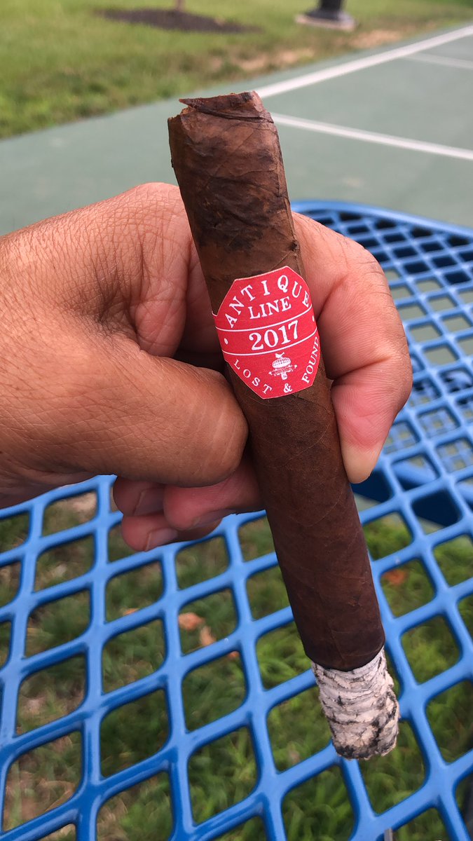 Red antique line 20117 - Lost and found