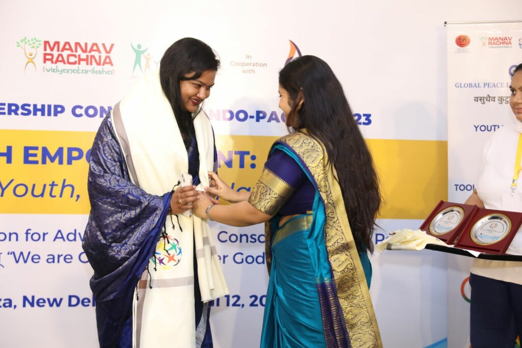 GlobalPeace's tweet photo. "India’s #GPLC2023 Values Based #Peacebuilding Track" examined the most effective models, practices, and tools for applying universally recognized ideals and values in education, youth leadership, and #CommunityPeacebuilding.

Check it out here: globalp...ce.info/43kxRax https://t.co/BCWUcEmgm9