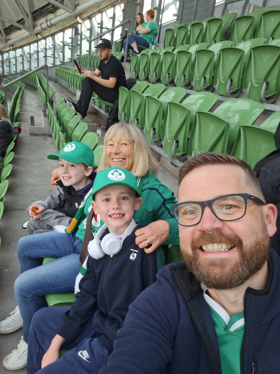 Derekdiggers's tweet photo. #shouldertoshoulder first Ireland game for the boys https://t.co/60rzZvvcDe