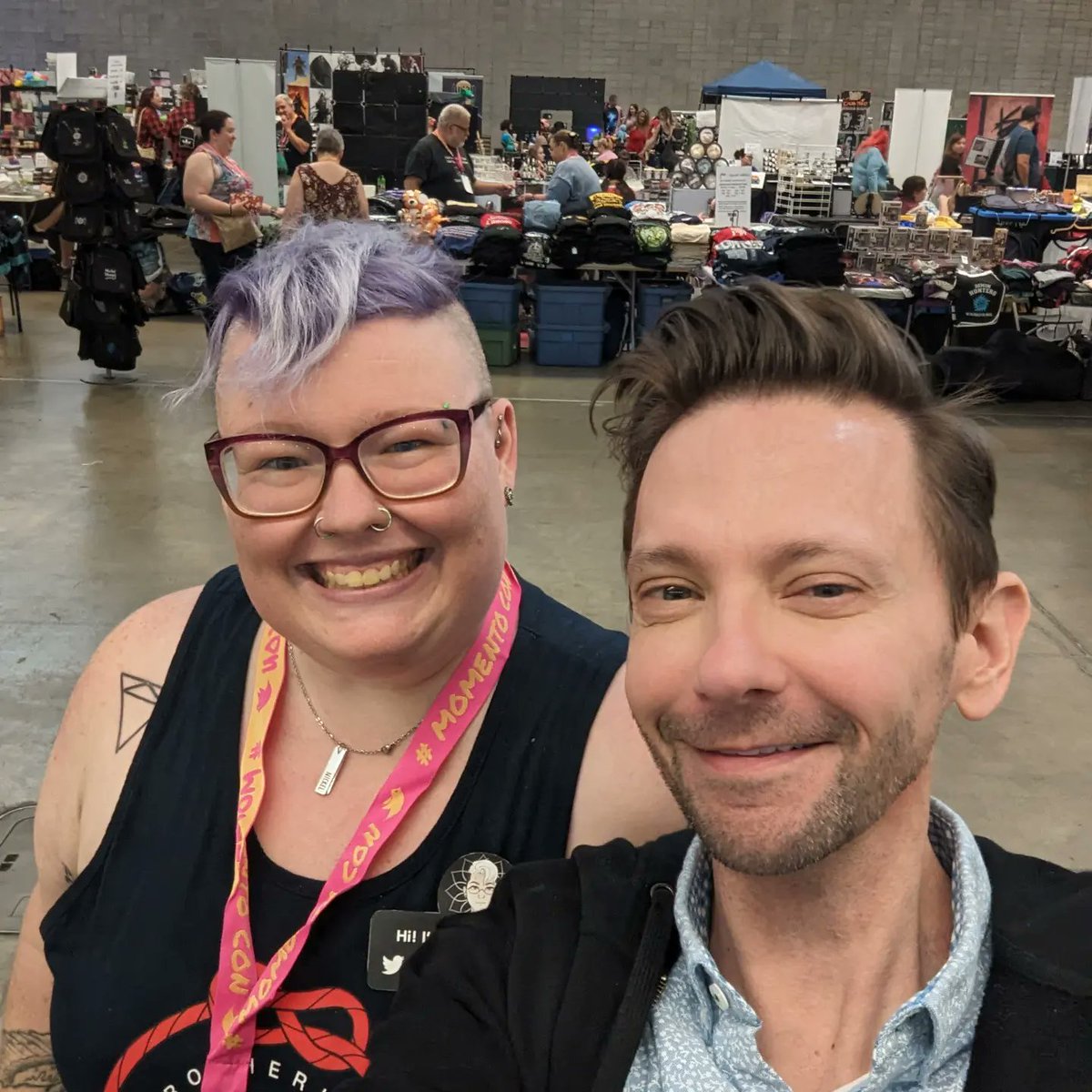 nickelkeep's tweet image. Look at this sweet, incredible guy! #MomentoCon @TheOnlyDJQualls