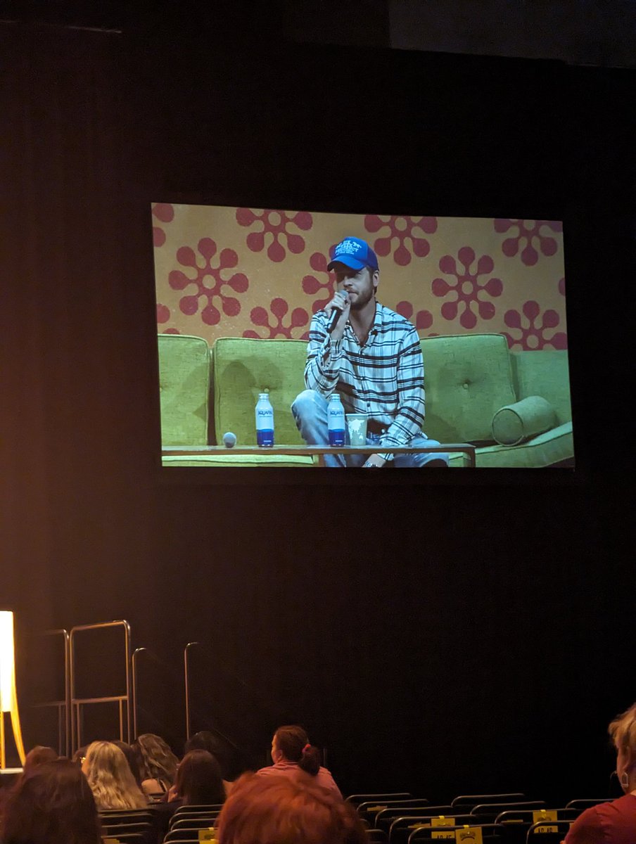 nickelkeep's tweet image. AlCal's panel! #MomentoCon