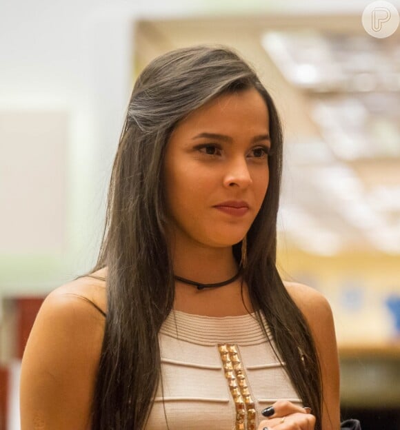 thiiagosantosc's tweet photo. Sou #TeamEmilly pra vida inteirinha. 👸🏻✨️❤️ https://t.co/cRf9q7P86I
