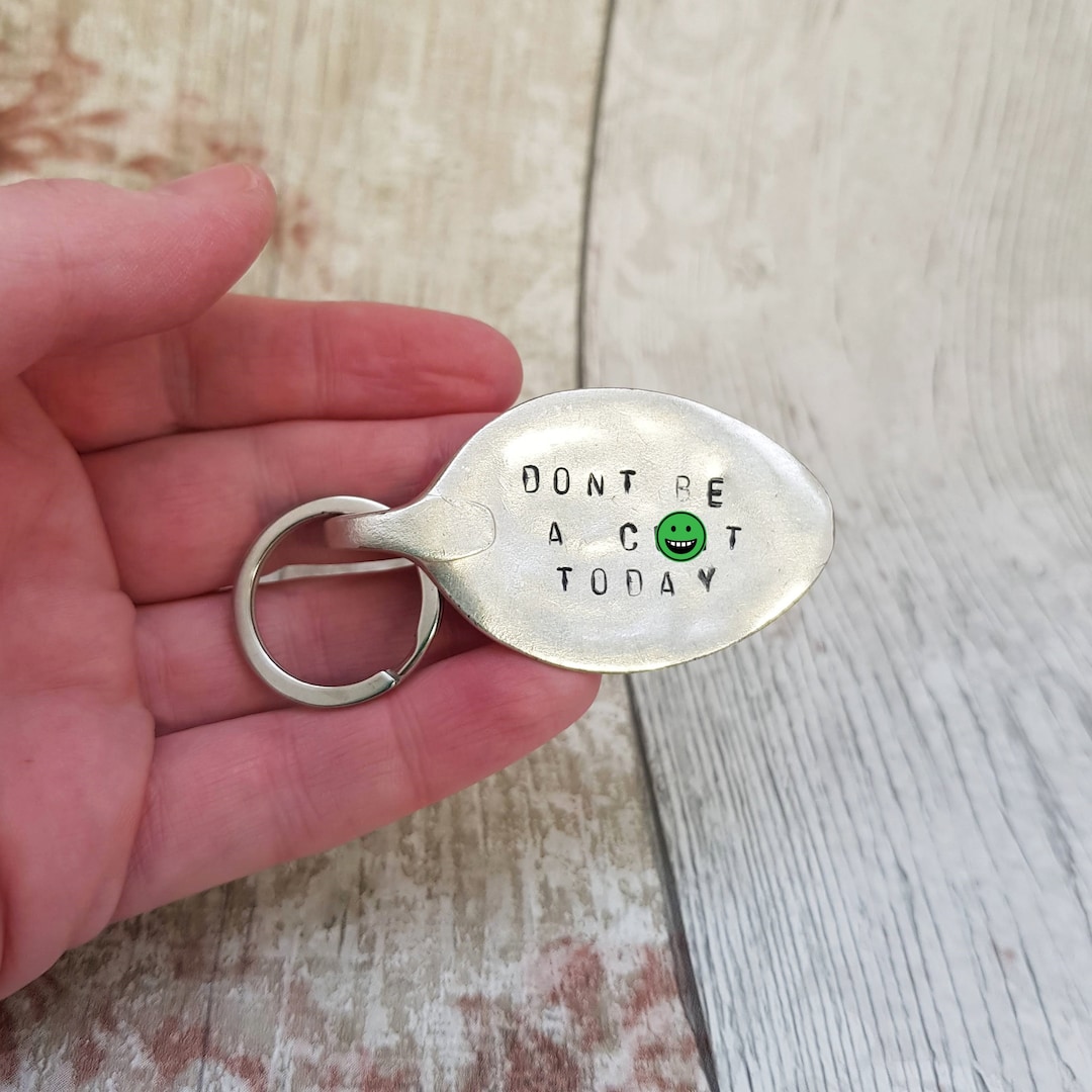 martisanne's tweet photo. Just a reminder for the behaviour standards we expect ๐https://t.co/xXREBQXLLl #SMILEtt23 #dontbeacunt #behaveyourself #rudekeychains #swearygifts #cbomb #behaveyourself #keepingitreal https://t.co/qR7HOy5Pst