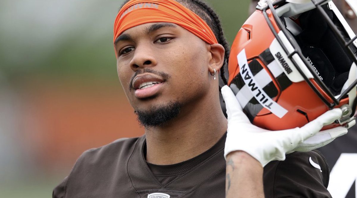 Cedric Tillman is reportedly thought to be the “best young receiver” to enter the NFL in the past 15 years by Randy Moss (HOF WR).

Moss also said it’s “not even close” and that every owner in the NFL should be “pissed” they passed on him.

Tillman led the Browns in receiving in