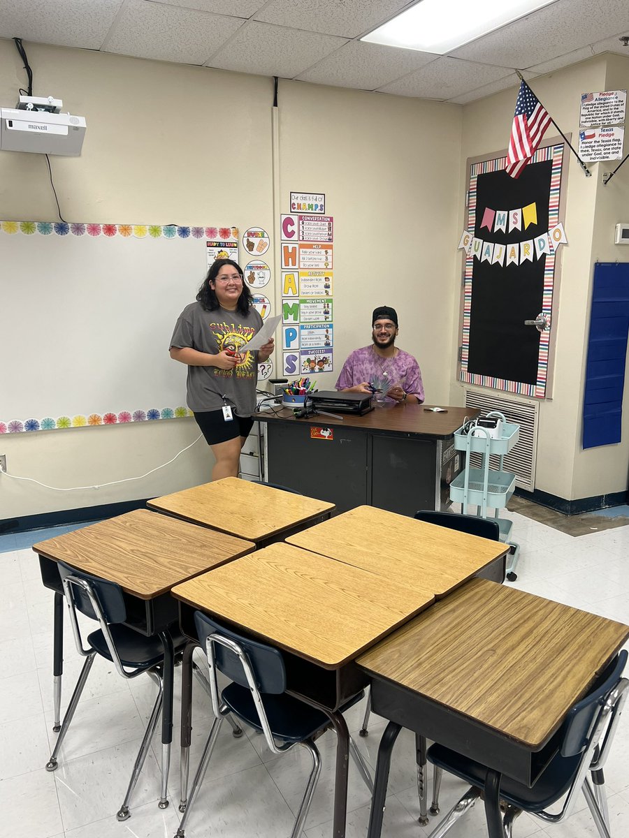 BESSSAISD's tweet photo. Who is at school on a Saturday ?
Our wonderful teachers and their amazing helpers getting ready for our students.❤️💙❤️💙. 
We can’t wait to see our Patriot families.
“When you love your class, your students just know it”
#leveluppatriots https://t.co/LBgTF2PXqG