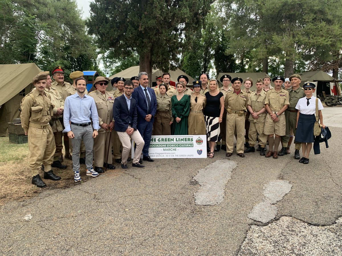 Anna_M_Anders's tweet photo. Montemaggiore al Metauro 🇮🇹. The amazing #GreenLiners reconstruction group accompanied the 🇵🇱🇮🇹commemoration ceremonies today @PLinItalia @PolandMFA @britishpoles @Kombatanci @MON_GOV_PL https://t.co/Df6LIRekFr