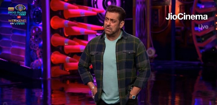 MrJerry361's tweet photo. #SalmanKhan ne hint de dya hai #Elvish bhi trophy 🏆 jit sakta hai lage raho #ElvishYadav fans ..

#WeekendKaVaar #BiggBossOTT2 https://t.co/FdfvvazdsU