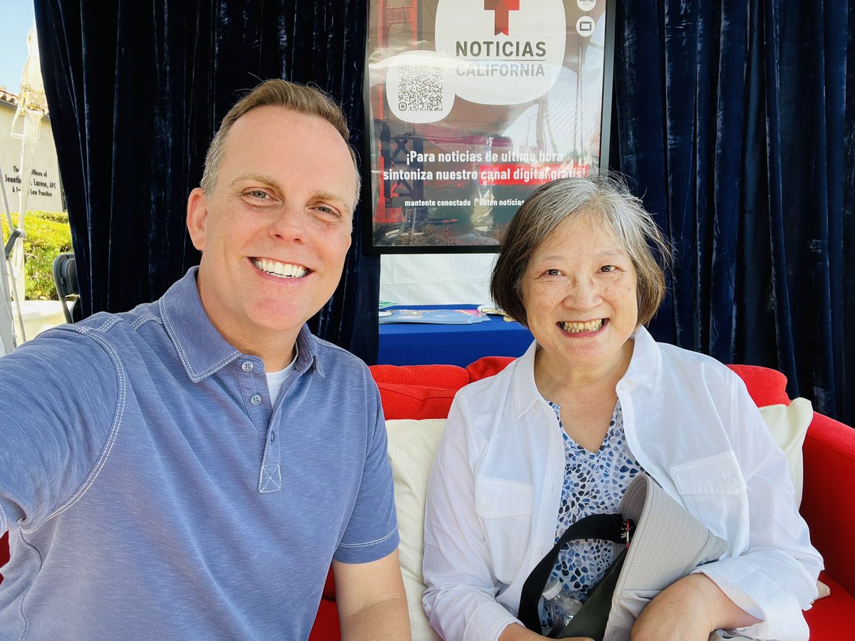 Candice Nguyen (@candicenguyentv) on Twitter photo Apparently my mom and <a href="/Chris_Chmura/">Chris Chmura ✈</a> are BFFs. Hanging out at the <a href="/FremontFestival/">Fremont Festival</a> and all. 😁😁 Apparently my mom and <a href="/Chris_Chmura/">Chris Chmura ✈</a> are BFFs. Hanging out at the <a href="/FremontFestival/">Fremont Festival</a> and all. 😁😁
