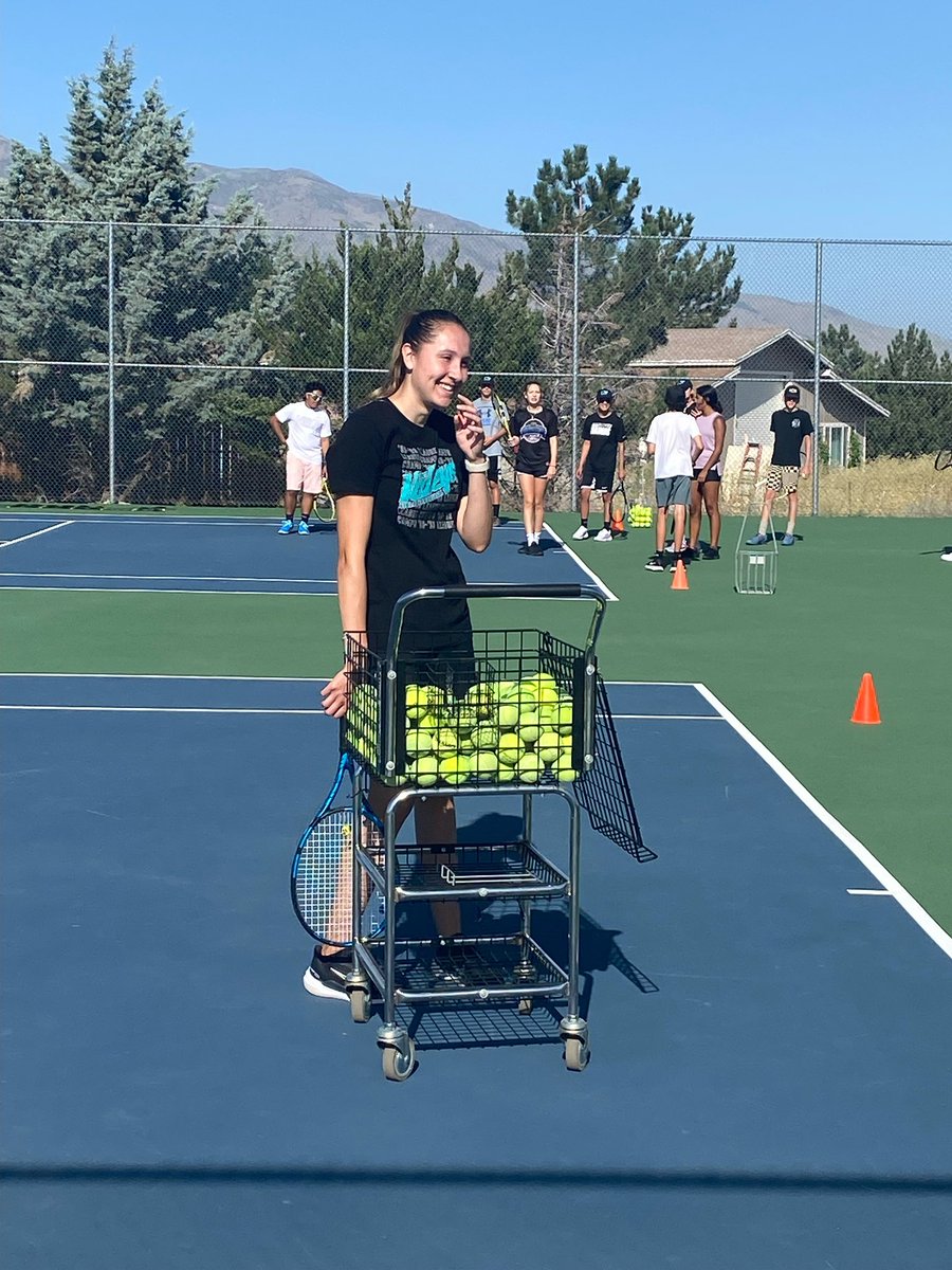 NPanthersports's tweet photo. First day of tryouts for #Panthers tennis.🎾👏🏽
What an incredible group of student-athletes! 💪🏽😊
@Tomas_Macaluso #NVHS https://t.co/mX1W7nTP1o
