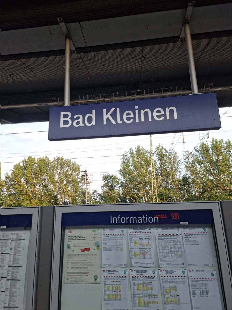 Wenn der Keilriemen reißt und du plötzlich Bahn fahren musst -  (Zeit-)geschichtliche Orte gibts überall. Ist jetzt auch recht genau 30 Jahre her.