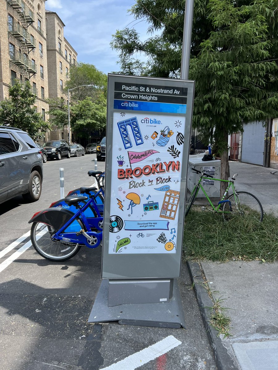 simon_jap's tweet image. この今回のブルックリンの家

目の前のストリートで爆音だから外飛び出したくなるな

50周年ブチ上がるよ

スタジオも良い感じだったなあ

これからHIP HOPを本気で志す若い子達にとっては最高の環境だと思う🤘
@DJYUTAKA @kenzins 

#hiphop50 #oneunity