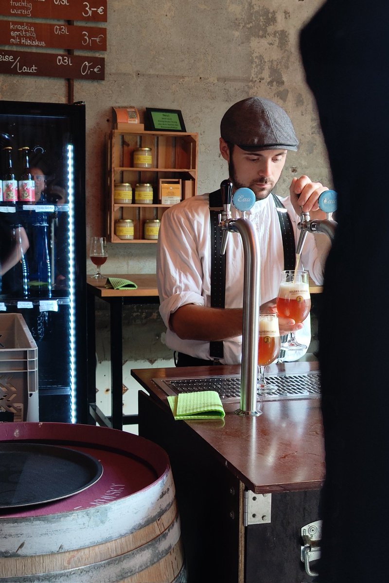 Unfocused_Times's tweet photo. Beer moments
#streetphotography #craftbeer #urbanphotography https://t.co/Au3lHnJp1a