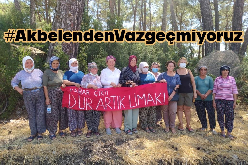 camomille_tee's tweet photo. Duyun bu feryadı artık!

Taleplerimiz net. Maden projesini iptal edin! Bu hukuksuzluğa, katliama son verin. Akbelen Orman kalsın. Bir avuç toprağımızı daha vermeyeceğiz! Sonuna kadar mücadele edeceğiz! 

#AkbelendenVazgeçmiyoruz https://t.co/1709WAjYRC