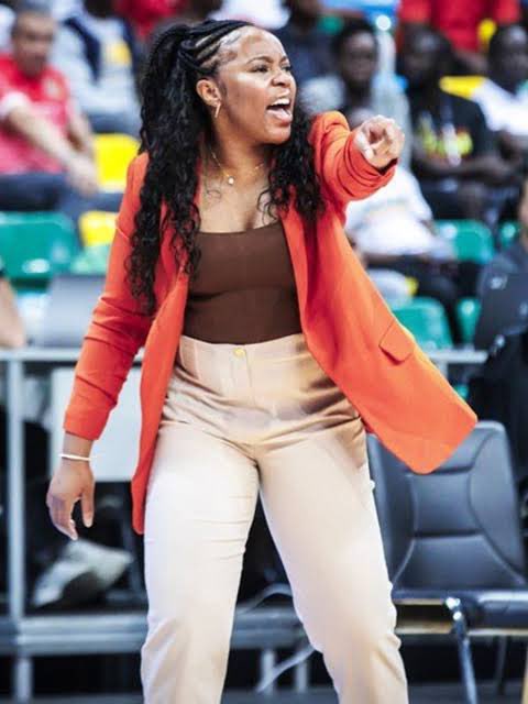 DtigressNG's tweet photo. Rena Wakama went into the 2023 Afrobasket Women tournament as  the only female head coach.  Following the victorious outing of @DtigressNG, @Coach_Rena takes her place in history as the 1st female coach to have accomplished this feat in the history of the FIBA Women's AfroBasket. https://t.co/zxxQrn0RYy