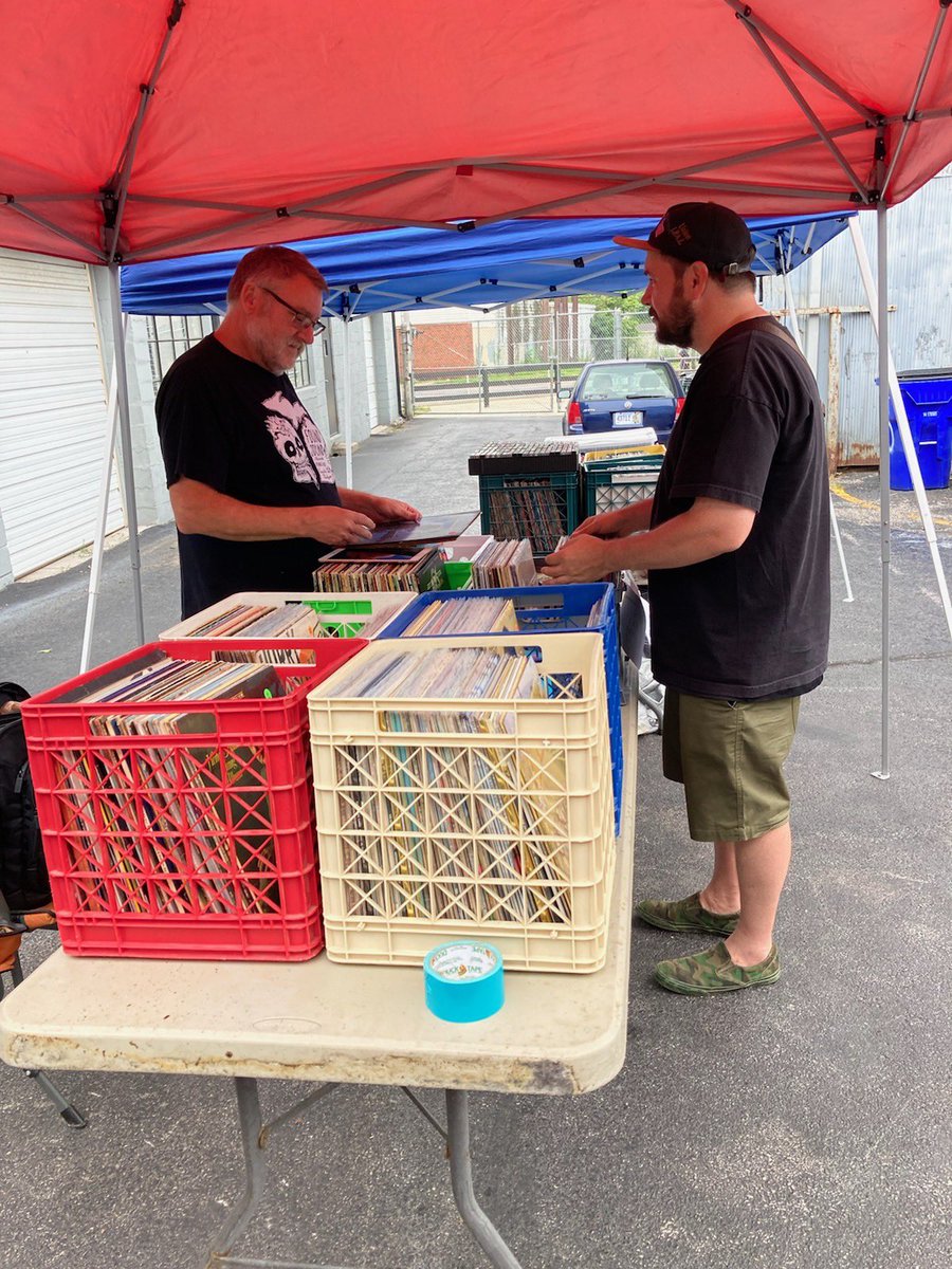 UK_COP's tweet photo. Fun fact about Dr. Pauly: He has been collecting records for over 50 years and had more than 10 THOUSAND! ๐ณ https://t.co/elPHwNtnS9