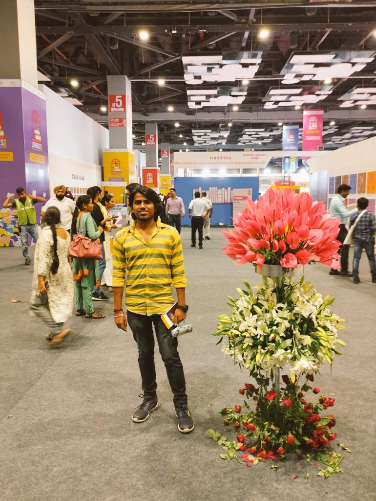 Robin_yadav75's tweet photo. Festival of library at pragati maidan New Delhi '23 ✨
#library #pragatimaidan #delhilbrary23 #Delhi https://t.co/tFNChjXqxW