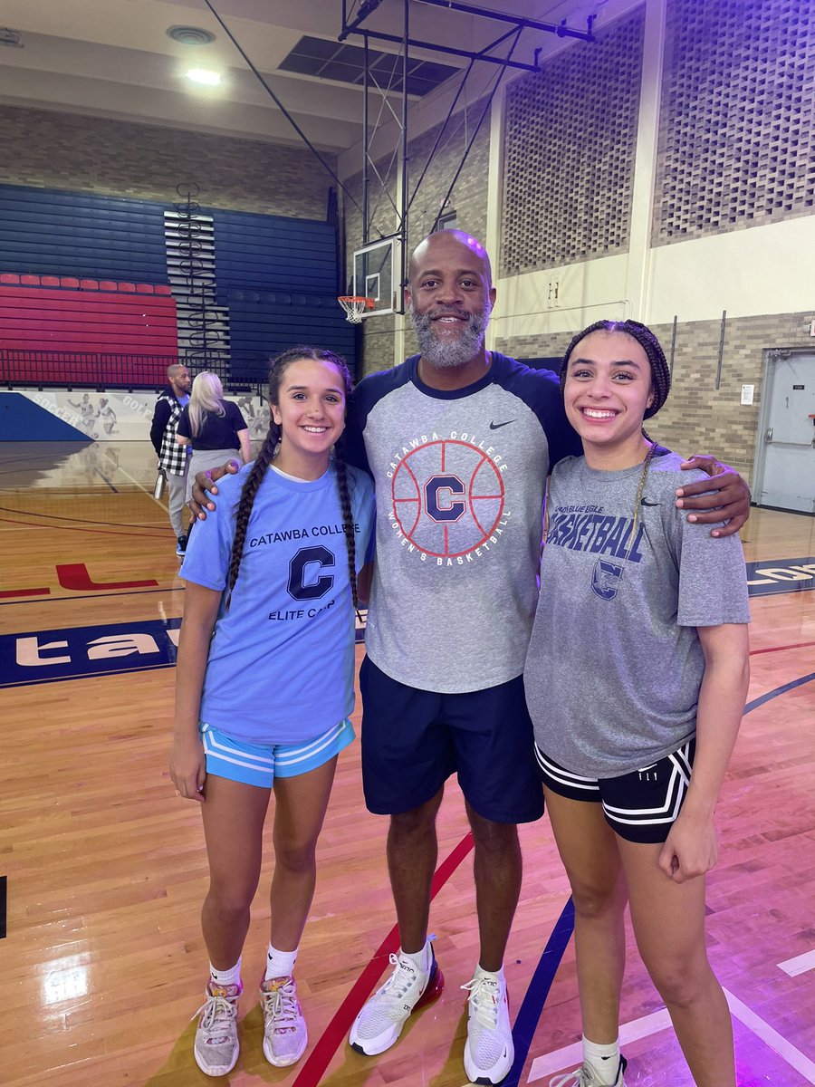 Marciawatt24's tweet photo. Had an amazing time at @catawba_wbb Elite Camp!!! Thank you coach @TerenceMcCutch2, @AyCoachC and staff for having me; I learned so much and received great feedback! Tour of the campus was beautiful and would love to come back!!
@CloverGBBall 
@CltDreamElite https://t.co/brsHF8uNMu