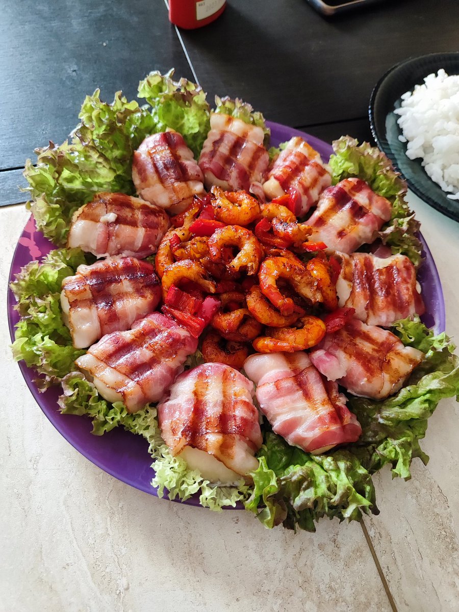 max_err0r303's tweet photo. Нет слов, как это было вкусно! Хоть я и не люблю перцовую пасту , но гребишки с ней просто улет! https://t.co/O9zkqI4bQI