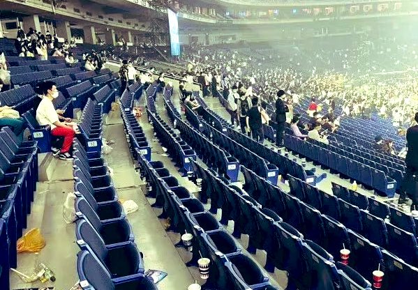 kinglinzhuhui's tweet photo. 高素质文明的日本 https://t.co/3uIF9KT5cL