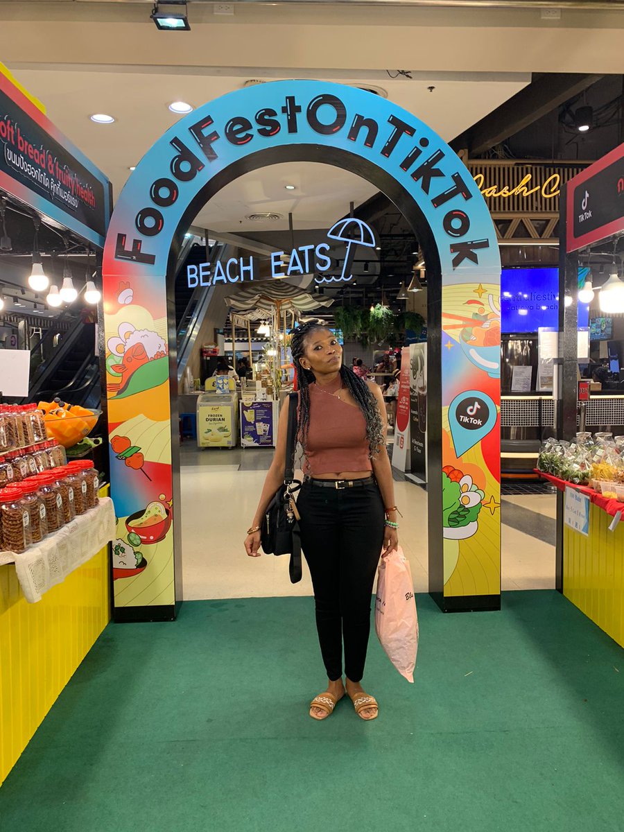 MsLee_001's tweet photo. @The_PattayaNews Thanks for this update. A good buzz at the #FoodFestOnTickTock  at Centrall Mall. I thoroughly enjoyed myself with Thai cuisine  before I head back to South Africa ❤️🫶🇹🇭💃🥳 #Thailand #Pattaya https://t.co/Wc6dDn6yEc