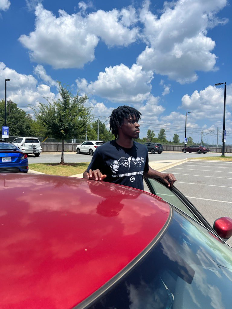 SAUFalconsMBB's tweet image. Move in day 🧳
#weRsau #newfaces 🦅