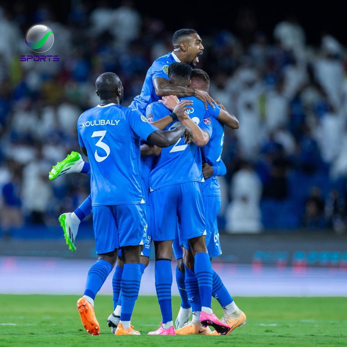SportRotana's tweet photo. هل يستطيع الاتحاد العودة في الشوط الثاني أم الهلال حسم الأمور؟
الهلال 2
الاتحاد 0
#كاس_الملك_سلمان_للانديه️ #RotanaSports #البطولة_العربية https://t.co/Lw6m4C7du3