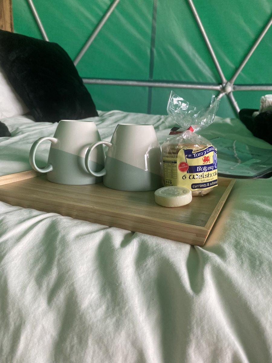 Spending the weekend in the Brecon Beacons. Not too shabby 🏴󠁧󠁢󠁷󠁬󠁳󠁿