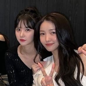 FallenSeomie's tweet photo. first of all OT6 .╮༼;´༎ຶ..̸̸̨̨۝ ༎ຶ༽╭

second of all

my moms.... i missed you so much..... https://t.co/btgpdLnKQF