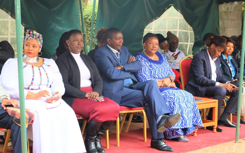 EriqueOmondy's tweet photo. Together with her fellow Senate Ad Hoc Committee Members that is pushing for Compensation to the Kenyan Victims of the 1998 US Embassy Bombing,@BeatriceOyomo attends the Victims Prayer Day at the August 7th Memorial Park in Nairobi.
#SINGOWA https://t.co/t4lMAqVjq6