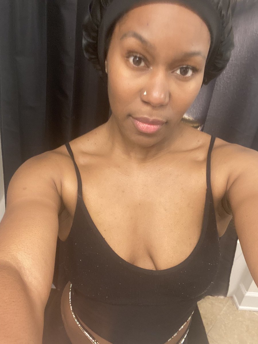 onetrulydivine's tweet photo. Bonnet life! Who else about that life #protectivehair #bonnetlife https://t.co/otnGu9DCzL