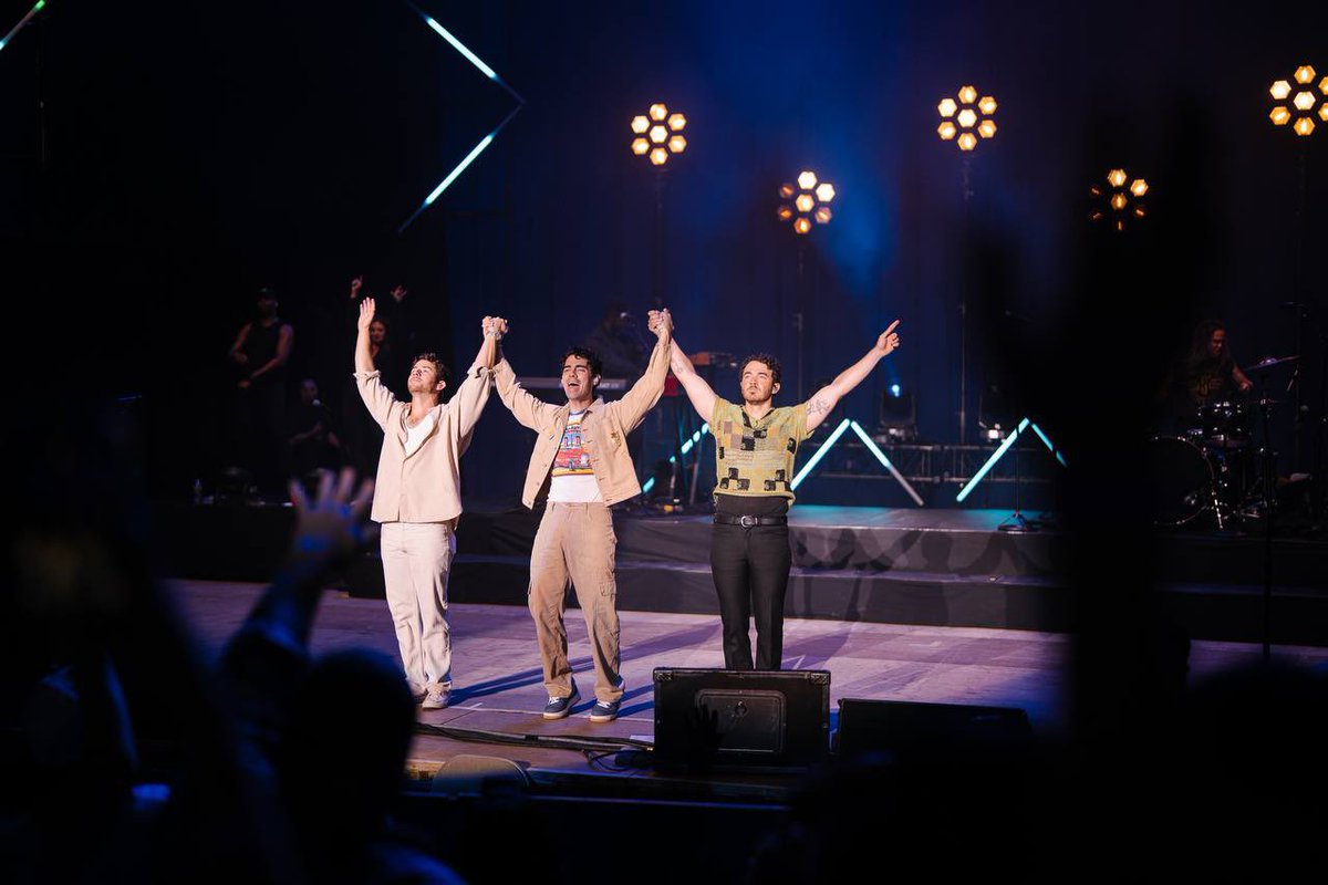 jonasbrothers's tweet photo. Thanks for bringing the energy last night at #WAZZMATAZZ! Next week can’t get here fast enough!! https://t.co/nZK0VLxKU9