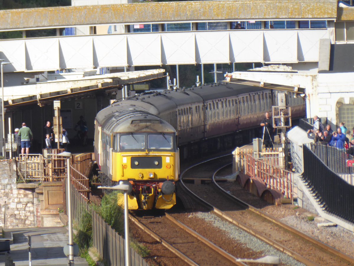 rlonguk's tweet photo. And more.
#ProperTrains https://t.co/Qn8UfDatmK
