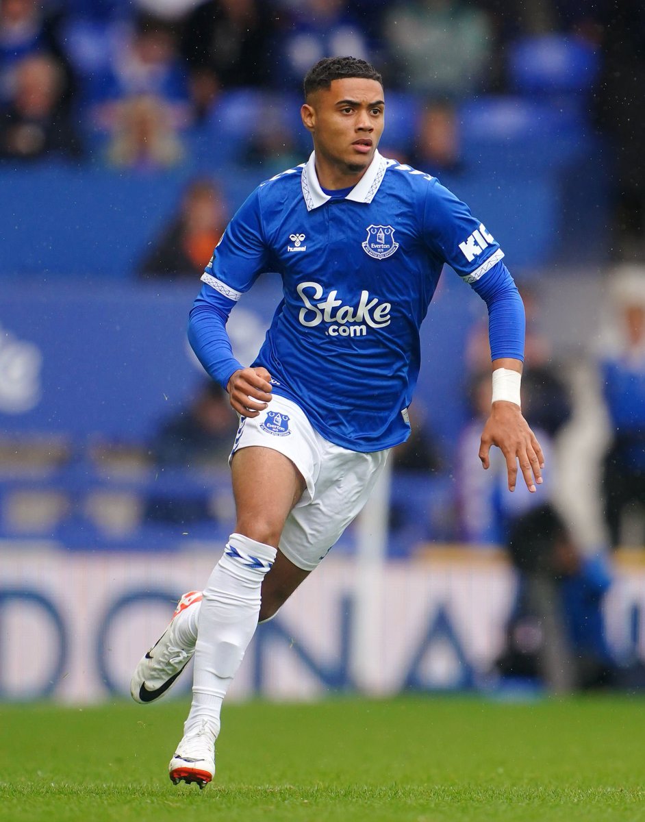 Lewis Dobbin tweet media