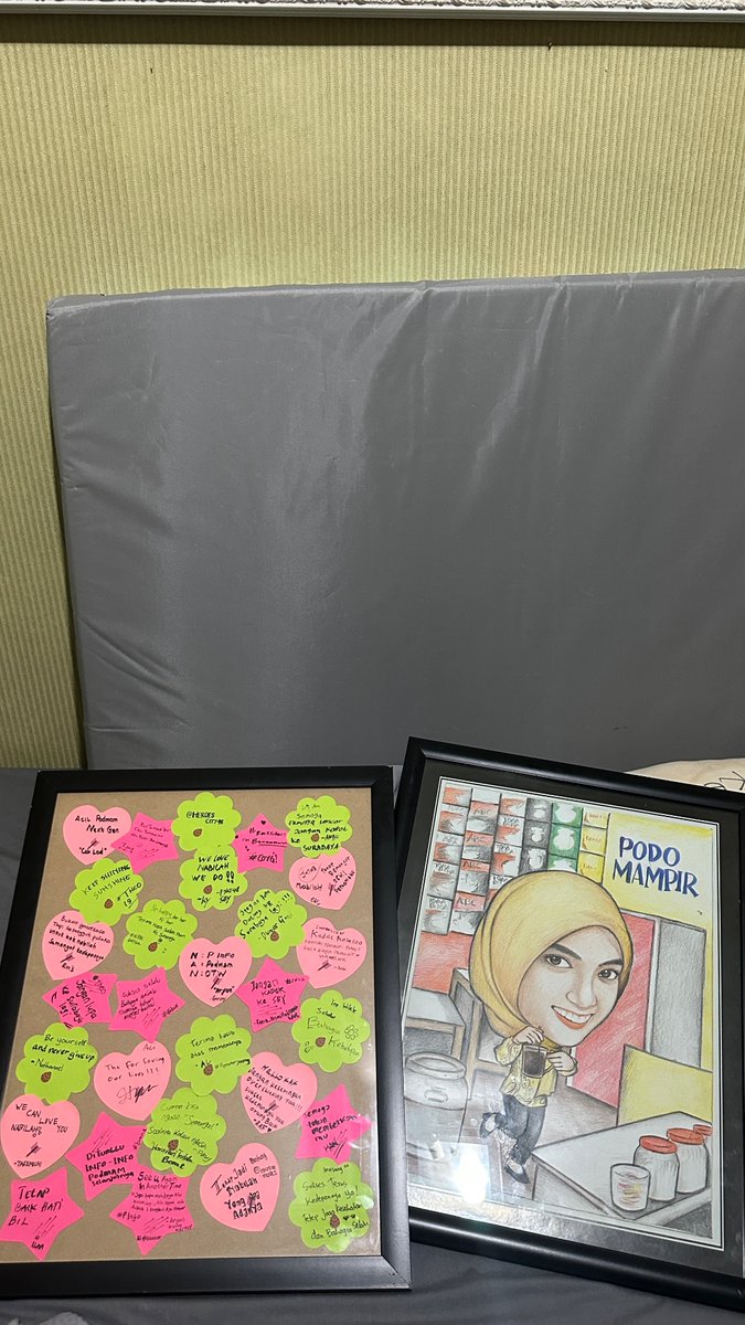 Malam perpisahan kemarin bersama teman-teman 
<a href="/JKT48Fans_SBY/">JKT48 Fans Surabaya</a> 
 terima kasih banyak untuk segalanya yg telah kalian berikan untuk Nabilah. Sayang banget sama teman-teman fans Nabilah di Surabaya dan jg fans JKT48 Surabaya. Tunggu Nabilah dtg lagi ya ke Surabaya. P Info alwaysss😜