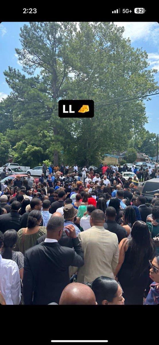 cOcONOPUFFS's tweet photo. One thing about it…. He was celebrated by many.. this picture does no justice cause it was people all down Gold and Silver. LL Cheese the mfn Boss !! You did your big one with this https://t.co/i9SdfJzxmk