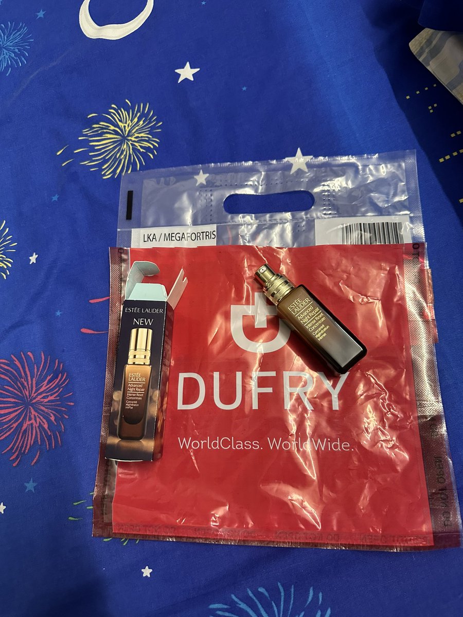Brought this product from Srilanka duty free shop 2 days back while returning to mumbai. When I opened it, the bottle was without the cap. Was I given a used bottle? Is these what #luxurybrand do. How do I resolve this issue. Shouldn’t I get a replacement or refund? <a href="/EsteeLauder/">Estée Lauder</a>
