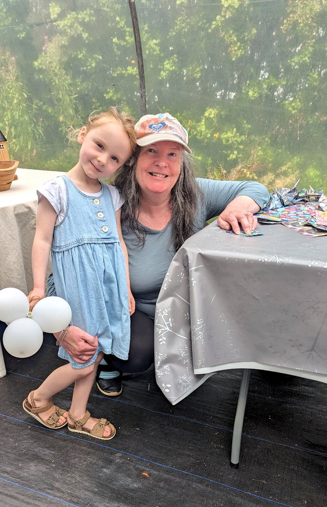 KillavullenMkt's tweet image. Face painting with childrens arts &amp;amp; craft workshops here today at the market, alongside our regular stallholders.

#funforallthefamily #farmersmarket #northcork