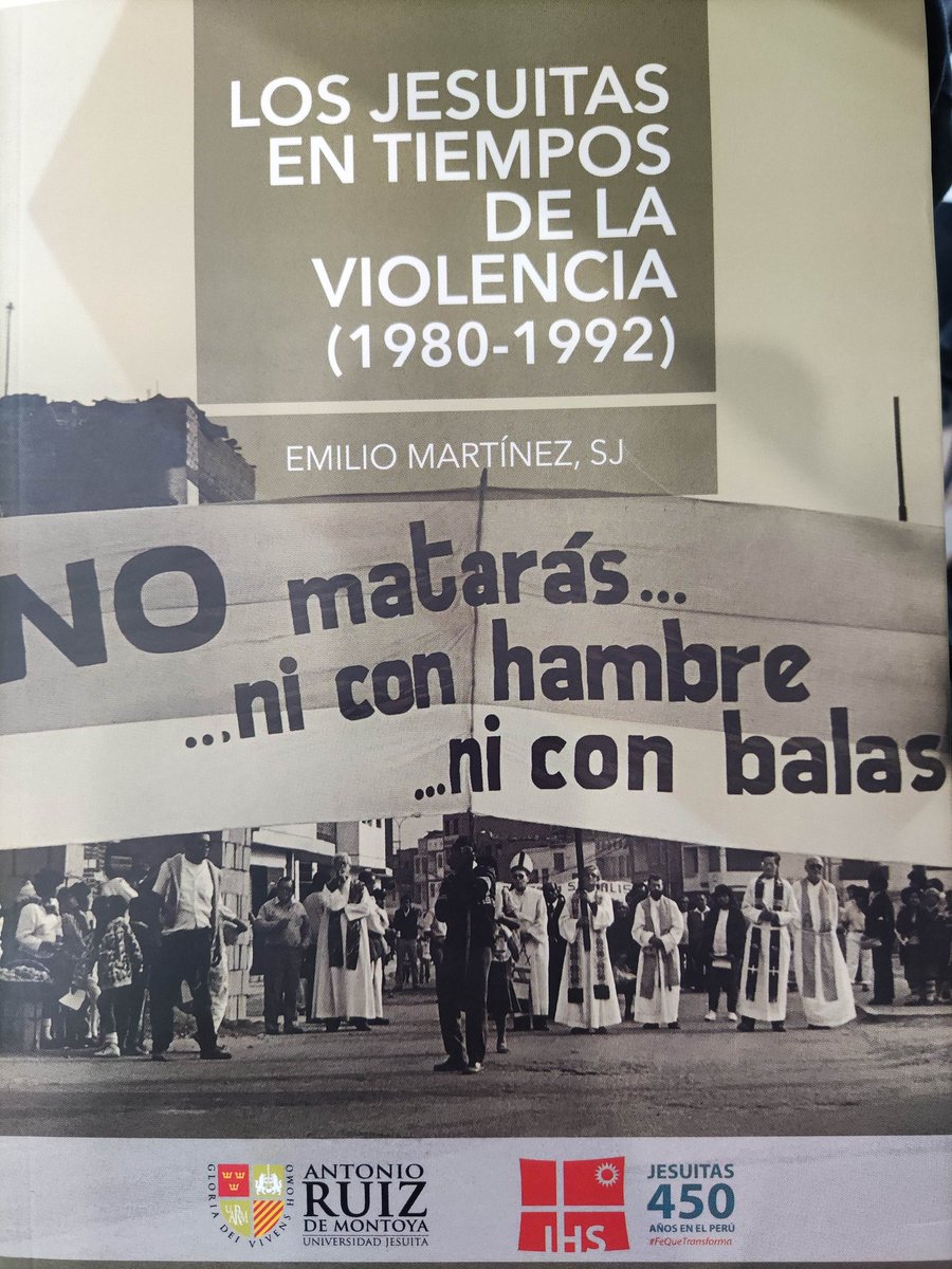 jfowks's tweet photo. Prácticas ilegales de años 80 que policía 🇵🇪 repite contra manifestantes desde diciembre sistemáticamente: 'intervienen' a ciudadanos para evitar llegada de fiscal y abogado diciendo que no están detenidos (luego los declaran detenidos), y los hostigan llamándolos "terroristas" https://t.co/J6IfgF45gf