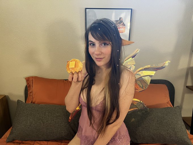 Such a pleasure working with @zivafey! The Teasing Fairy coming soon! https://t.co/IAWPX2C9H8<a class="tags" href="/tag/zivafey">@zivafey</a>