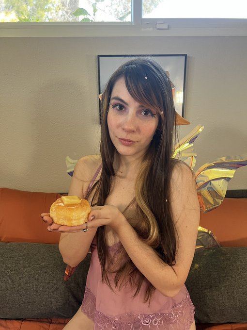 Such a pleasure working with @zivafey! The Teasing Fairy coming soon! https://t.co/IAWPX2C9H8<a class="tags" href="/tag/zivafey">@zivafey</a>