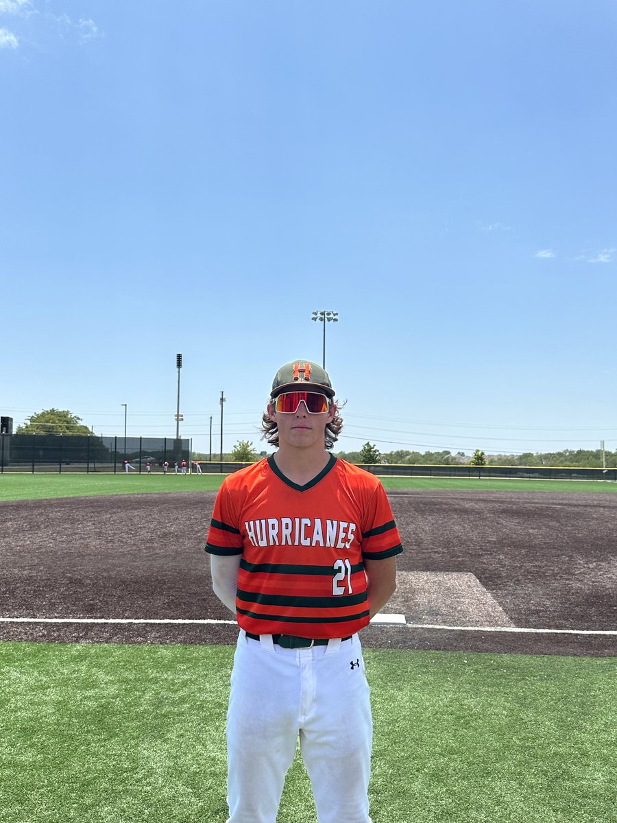 FiveToolTexas's tweet photo. F: @2024Hurricanes 4, 4Seam Academy Manny 2
PoG: @PeytonFirgens 1-3, 3B, 2 RBI, R https://t.co/0zKZcQO4xB