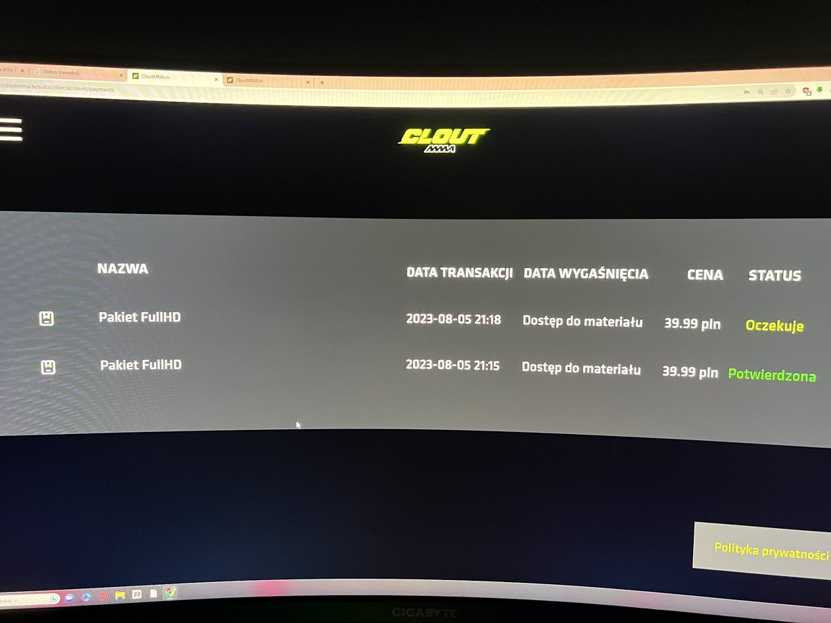 dydos777's tweet photo. Ma ktoś też taki problem? 
PPV kupione a jednak pojawia się kumunikat żeby kupić🤣
TAK - ❤️

#cloutmma1 #cloutmma https://t.co/l0MMHowoi9
