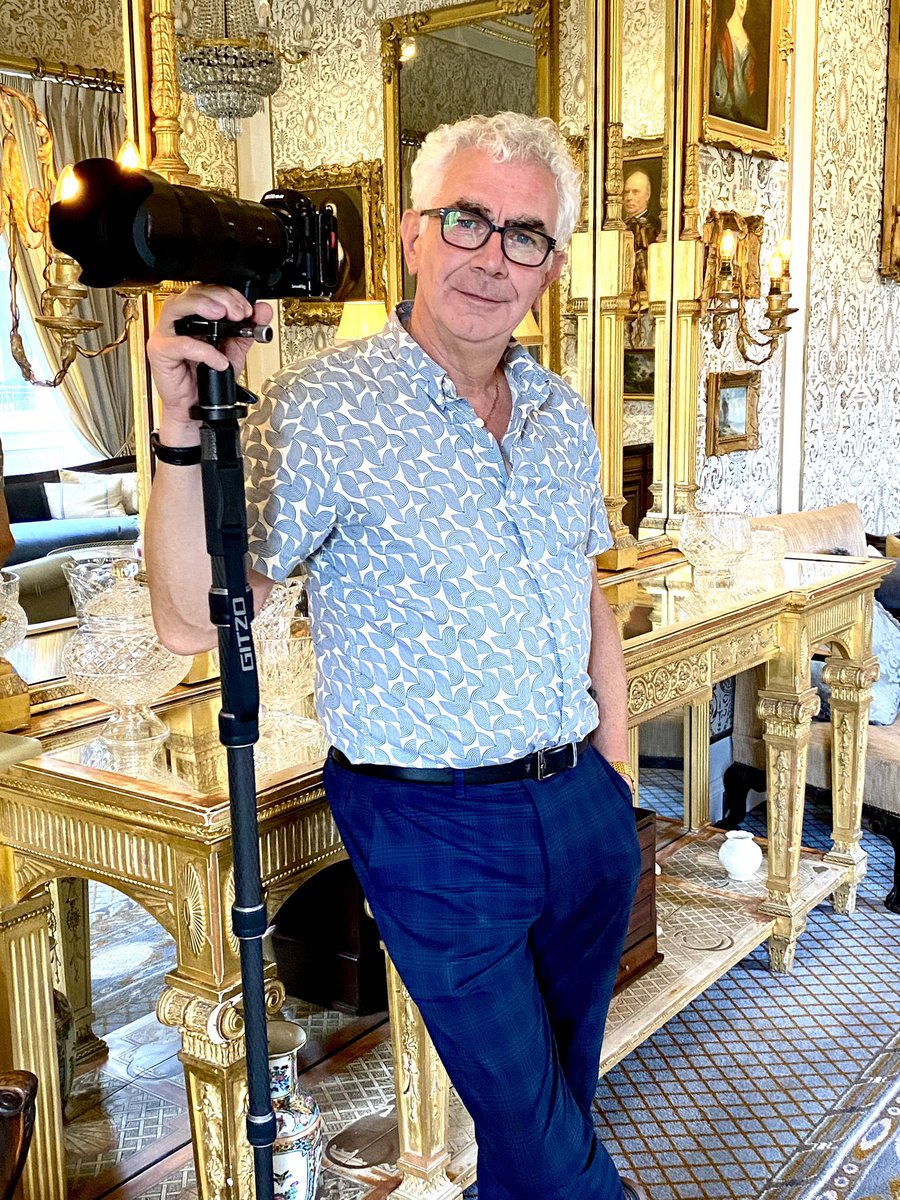 I’m sure a lot of you will recognise my office for today ? #weddingday #samesexwedding #castlewedding #discoverpaulcallaghanphotography #kingscourtweddingphotographer