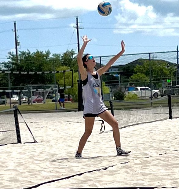 Shellshocked23's tweet image. The tourney lived up to its name! It definitely was ‘Hot as Hell!’ Ended up one win shy of a National Bid in the 16U division, but still happy with the effort on this 100+ degree day! #gcvabeach