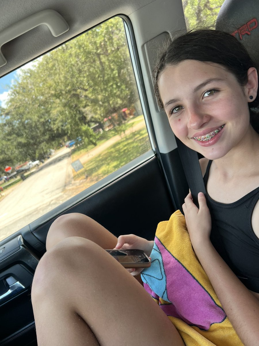 Shellshocked23's tweet image. The tourney lived up to its name! It definitely was ‘Hot as Hell!’ Ended up one win shy of a National Bid in the 16U division, but still happy with the effort on this 100+ degree day! #gcvabeach